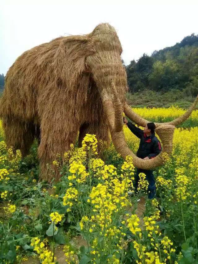 重庆重庆稻草人雕塑多少钱